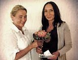 Kinga Sümegi (r.) und Petra Klenk, Studienleiterin Ulm